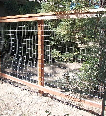 6ft-Redwood-Framed-Field-Wire 
